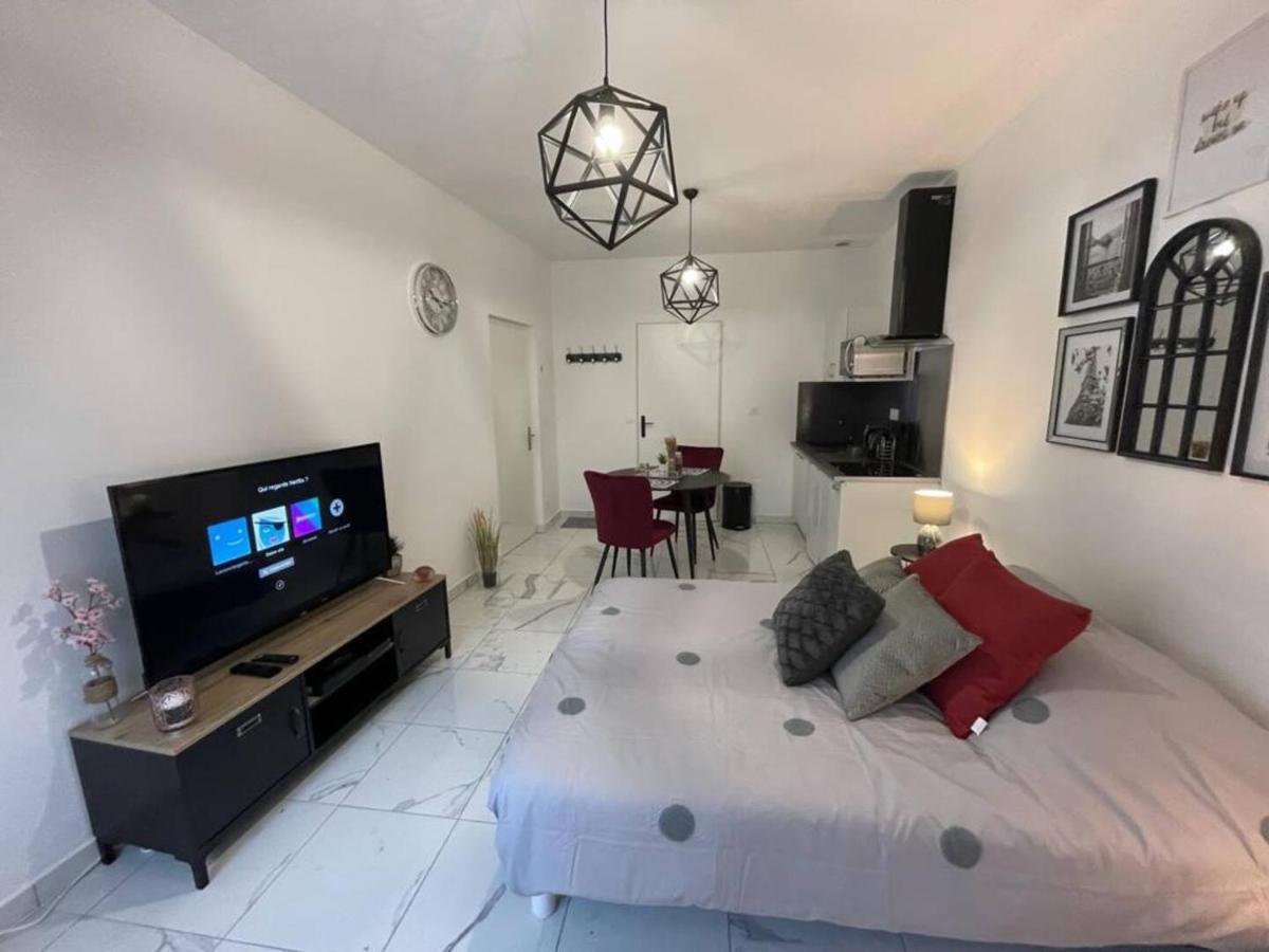 Le Dolce Vita - Centre Historique, Proche Toutes Commodites, Stationnement Aise, Wifi-Netflix Niort Dış mekan fotoğraf