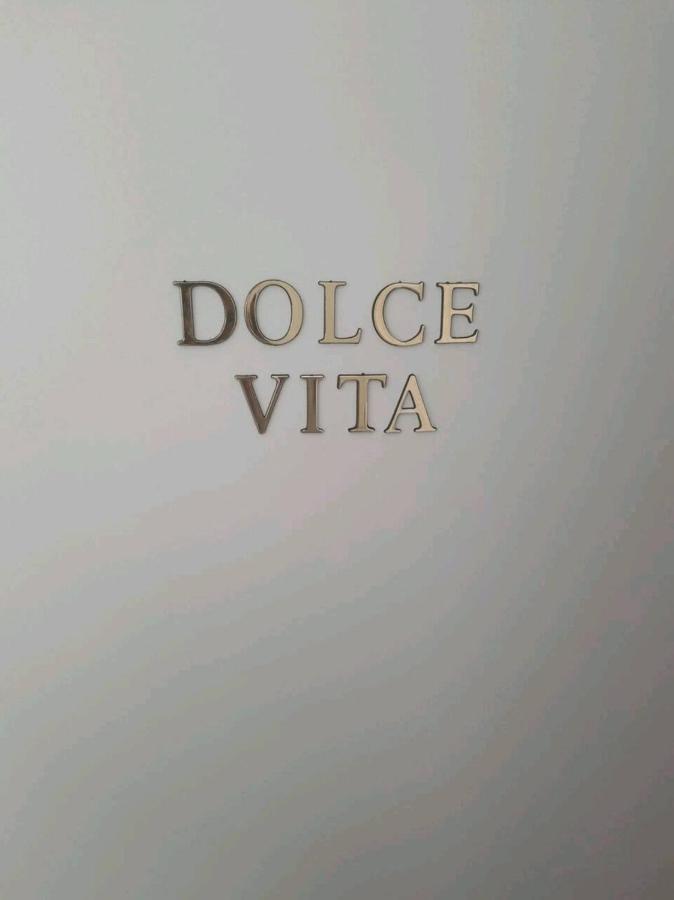 Le Dolce Vita - Centre Historique, Proche Toutes Commodites, Stationnement Aise, Wifi-Netflix Niort Dış mekan fotoğraf